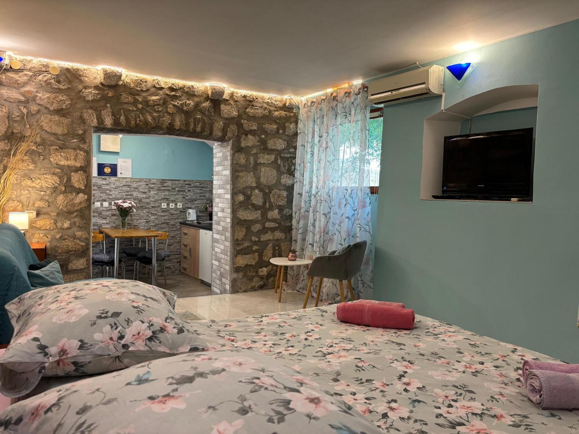 Apartments Hana Makarska Exterior photo
