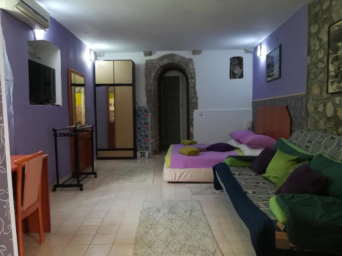 Apartments Hana Makarska Exterior photo